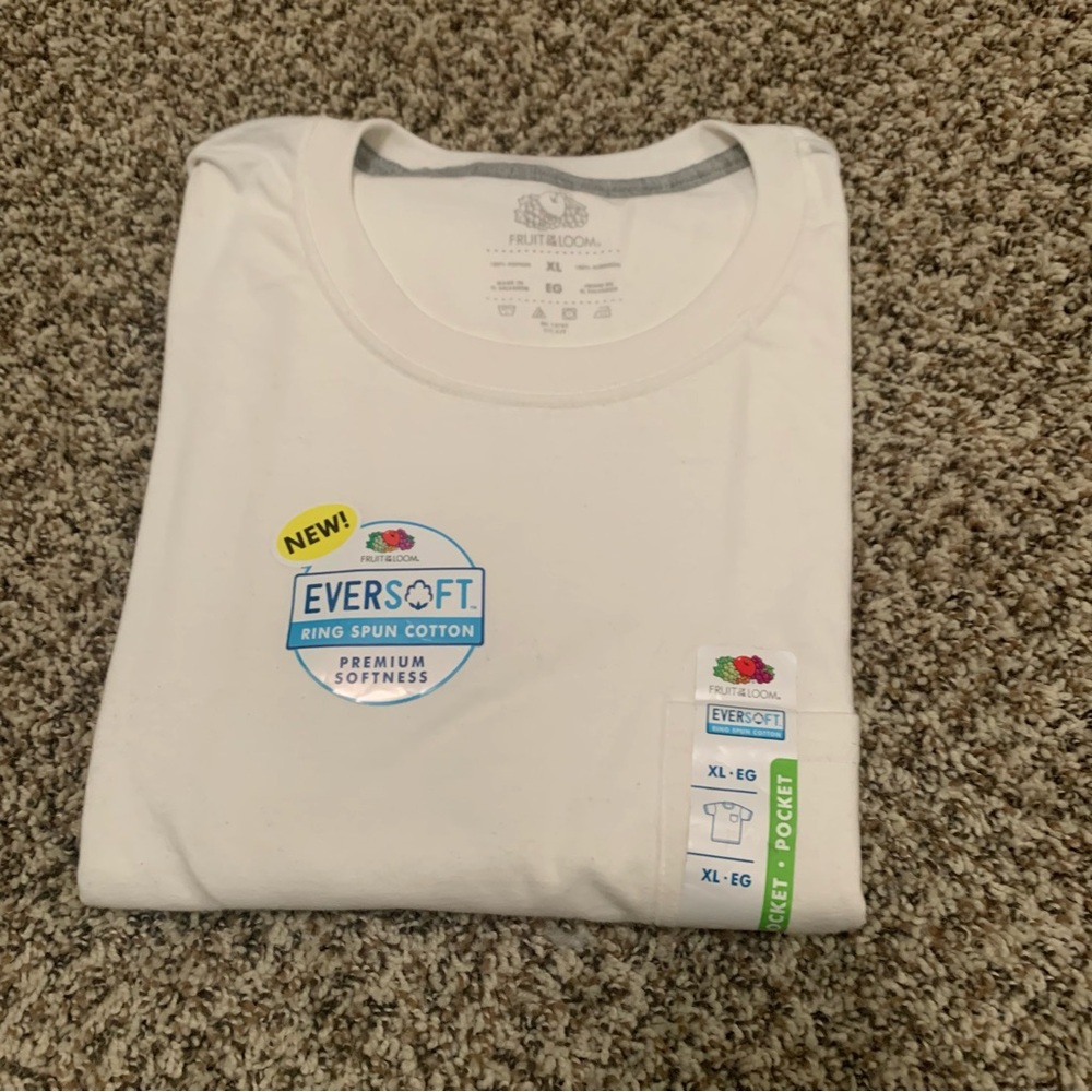 Men’s Fruit of the Loom White Short Sleeve T-Shirt, Size XL, New